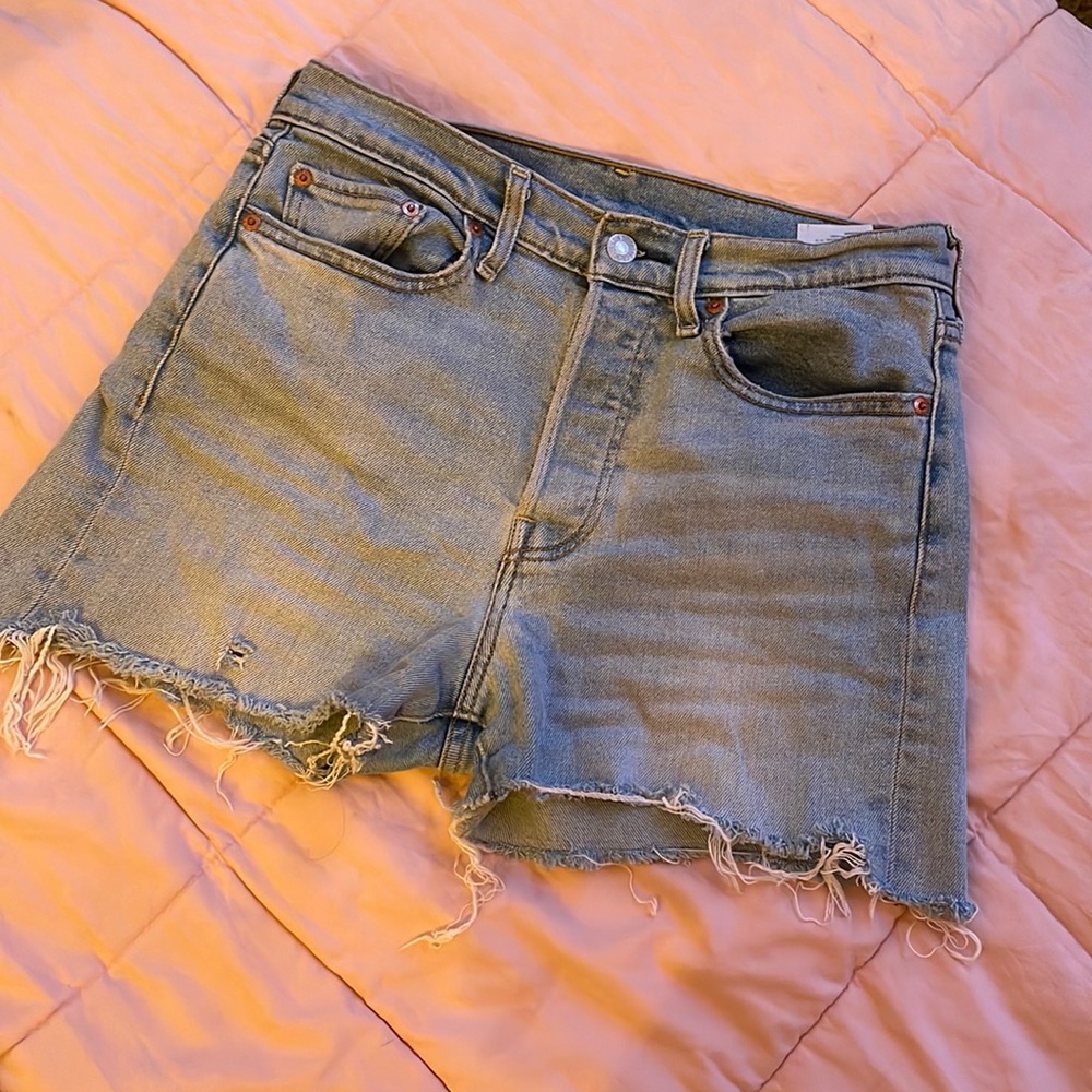 Levi light wash shorts